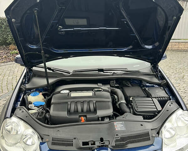 Синий Фольксваген Гольф, объемом двигателя 1.6 л и пробегом 161 тыс. км за 5800 $, фото 51 на Automoto.ua