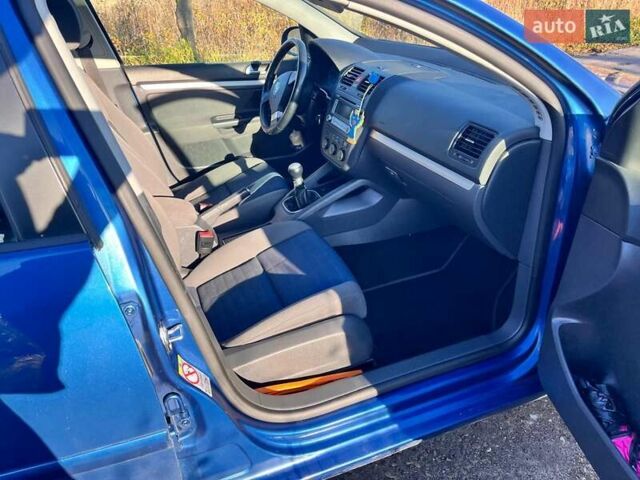 Синий Фольксваген Гольф, объемом двигателя 1.39 л и пробегом 186 тыс. км за 5700 $, фото 15 на Automoto.ua