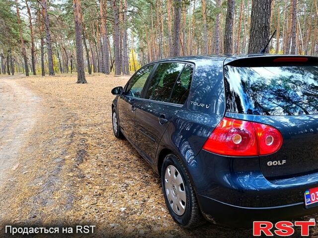 Синий Фольксваген Гольф, объемом двигателя 1.6 л и пробегом 223 тыс. км за 6200 $, фото 2 на Automoto.ua