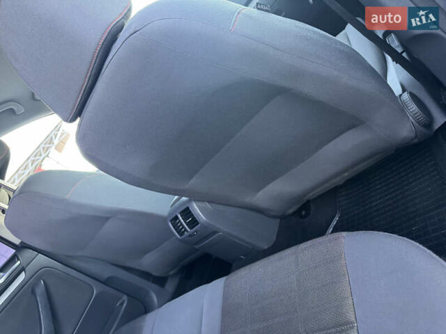 Синій Фольксваген Гольф, об'ємом двигуна 1.4 л та пробігом 185 тис. км за 4799 $, фото 48 на Automoto.ua