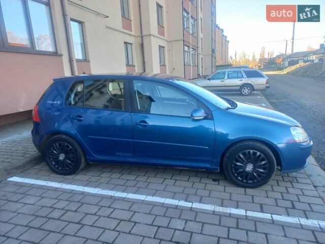 Синий Фольксваген Гольф, объемом двигателя 1.6 л и пробегом 250 тыс. км за 5700 $, фото 1 на Automoto.ua