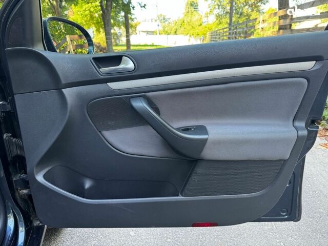 Синий Фольксваген Гольф, объемом двигателя 1.4 л и пробегом 257 тыс. км за 6190 $, фото 23 на Automoto.ua