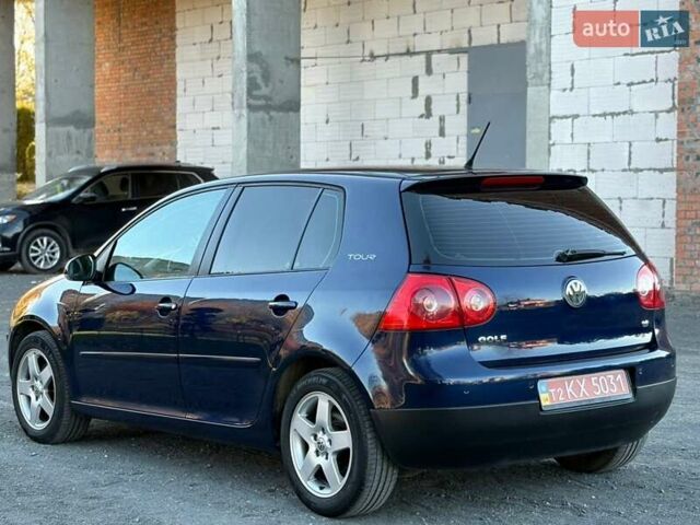 Синий Фольксваген Гольф, объемом двигателя 1.6 л и пробегом 221 тыс. км за 5800 $, фото 3 на Automoto.ua