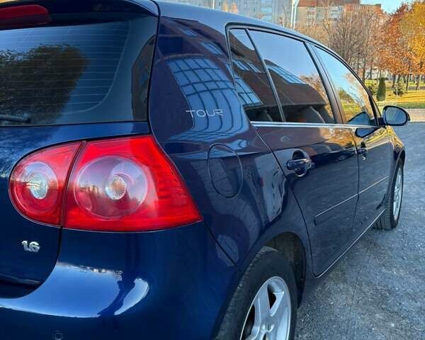 Синий Фольксваген Гольф, объемом двигателя 1.6 л и пробегом 221 тыс. км за 5800 $, фото 10 на Automoto.ua