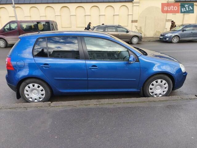 Синий Фольксваген Гольф, объемом двигателя 1.39 л и пробегом 229 тыс. км за 5400 $, фото 5 на Automoto.ua