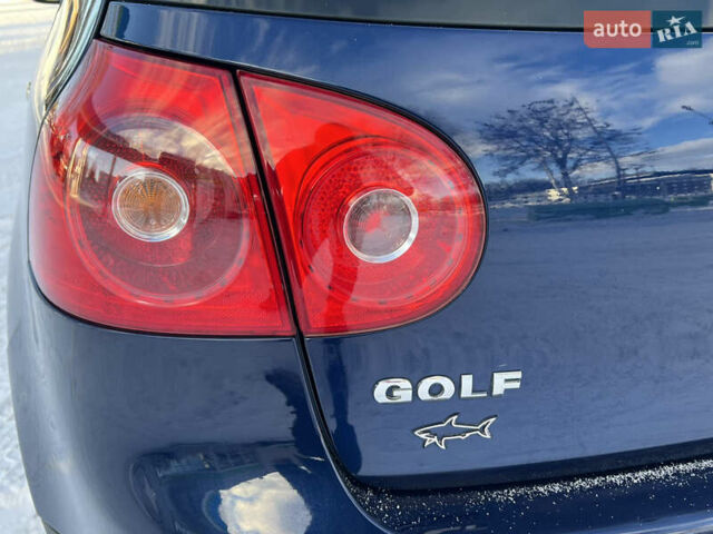 Синий Фольксваген Гольф, объемом двигателя 1.6 л и пробегом 235 тыс. км за 5999 $, фото 25 на Automoto.ua