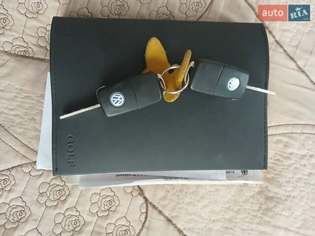 Синий Фольксваген Гольф, объемом двигателя 1.4 л и пробегом 212 тыс. км за 4999 $, фото 78 на Automoto.ua