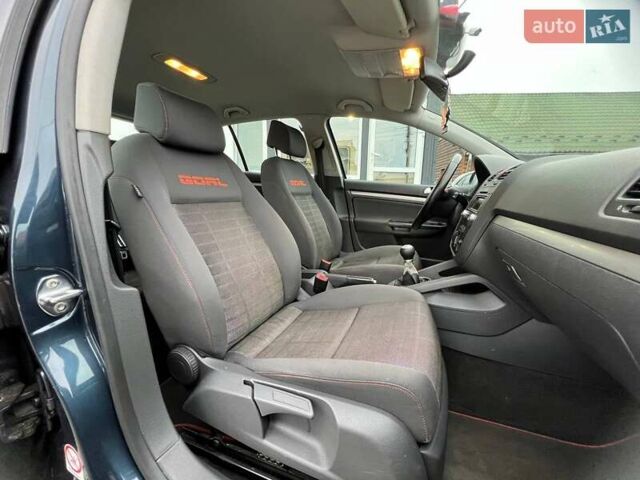 Синий Фольксваген Гольф, объемом двигателя 1.4 л и пробегом 250 тыс. км за 5999 $, фото 16 на Automoto.ua