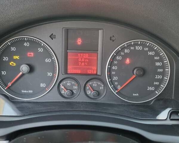 Фольксваген Гольф 2007 в Луцке на Automoto.ua Синий Фольксваген Гольф, объемом двигателя 1.6 л и пробегом 174 тыс. км за 6100 $, фото 30 на Automoto.ua