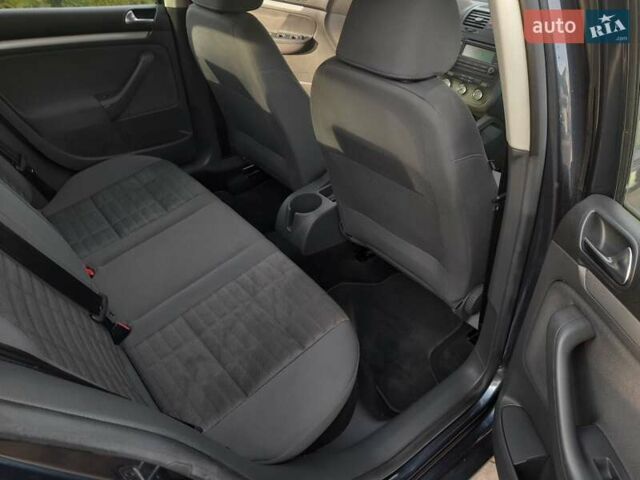 Синій Фольксваген Гольф, об'ємом двигуна 1.6 л та пробігом 231 тис. км за 5599 $, фото 30 на Automoto.ua