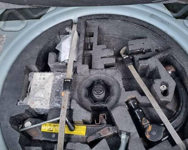 Фольксваген Гольф 2007 в Луцке на Automoto.ua Синий Фольксваген Гольф, объемом двигателя 1.6 л и пробегом 174 тыс. км за 6100 $, фото 26 на Automoto.ua