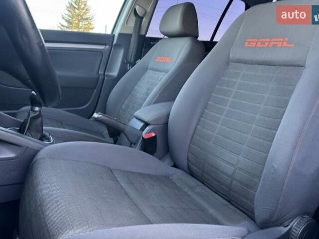 Синий Фольксваген Гольф, объемом двигателя 1.4 л и пробегом 185 тыс. км за 5650 $, фото 50 на Automoto.ua