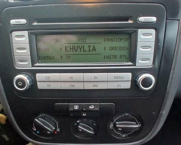 Синий Фольксваген Гольф, объемом двигателя 1.4 л и пробегом 212 тыс. км за 4999 $, фото 21 на Automoto.ua