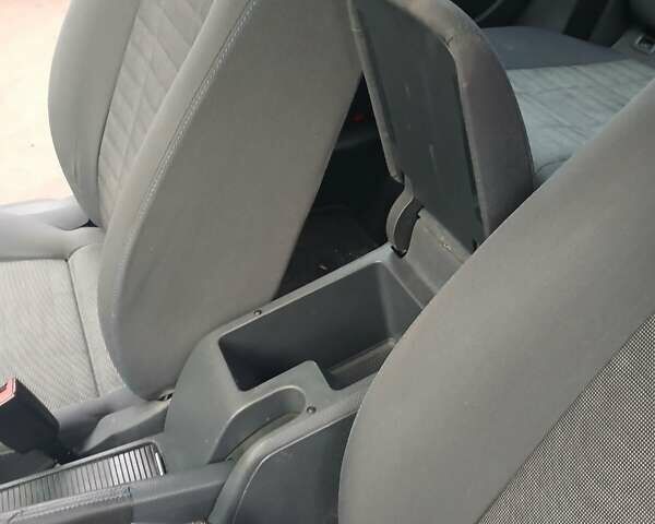 Синий Фольксваген Гольф, объемом двигателя 1.4 л и пробегом 212 тыс. км за 4999 $, фото 19 на Automoto.ua