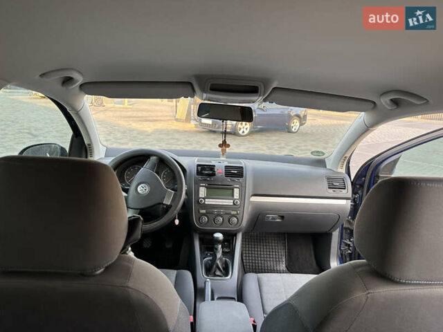 Синий Фольксваген Гольф, объемом двигателя 1.39 л и пробегом 256 тыс. км за 5900 $, фото 13 на Automoto.ua