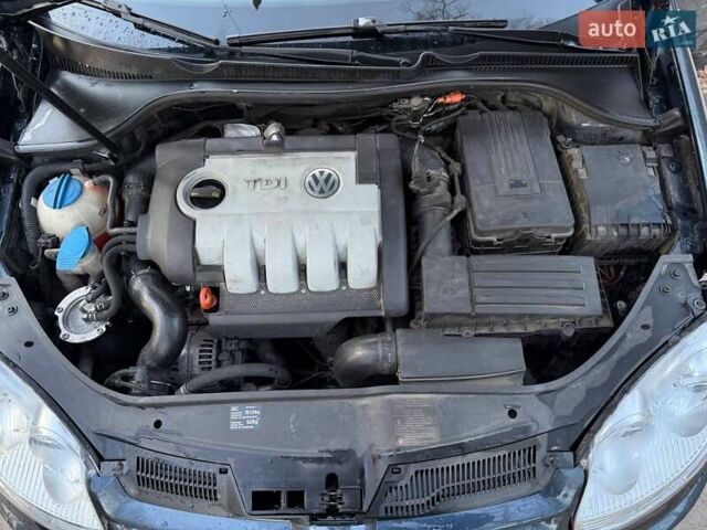 Синий Фольксваген Гольф, объемом двигателя 1.9 л и пробегом 238 тыс. км за 5800 $, фото 19 на Automoto.ua