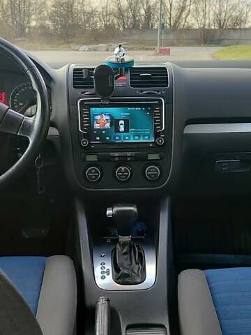 Синій Фольксваген Гольф, об'ємом двигуна 1.39 л та пробігом 233 тис. км за 7900 $, фото 9 на Automoto.ua