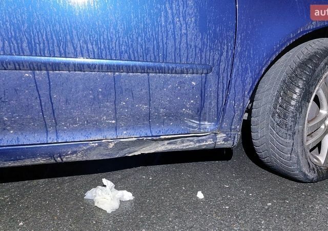 Синій Фольксваген Гольф, об'ємом двигуна 1.6 л та пробігом 190 тис. км за 3990 $, фото 17 на Automoto.ua