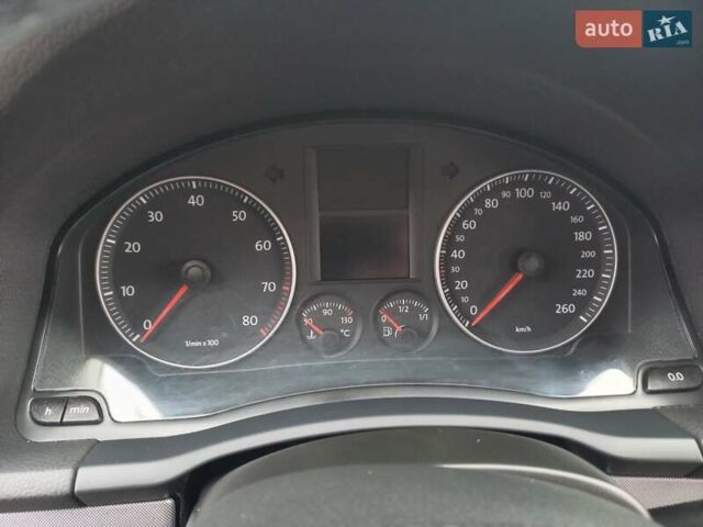 Синий Фольксваген Гольф, объемом двигателя 1.4 л и пробегом 204 тыс. км за 5850 $, фото 24 на Automoto.ua