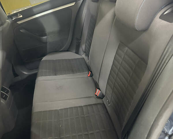 Синий Фольксваген Гольф, объемом двигателя 1.6 л и пробегом 210 тыс. км за 5800 $, фото 18 на Automoto.ua