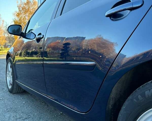 Синий Фольксваген Гольф, объемом двигателя 1.6 л и пробегом 221 тыс. км за 5800 $, фото 12 на Automoto.ua