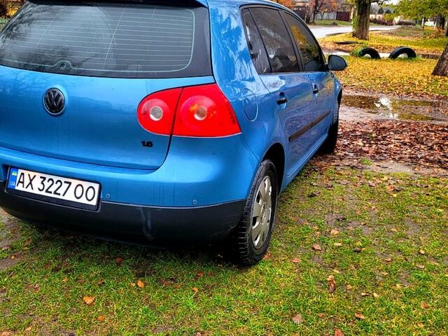 Синий Фольксваген Гольф, объемом двигателя 1.6 л и пробегом 197 тыс. км за 5800 $, фото 11 на Automoto.ua
