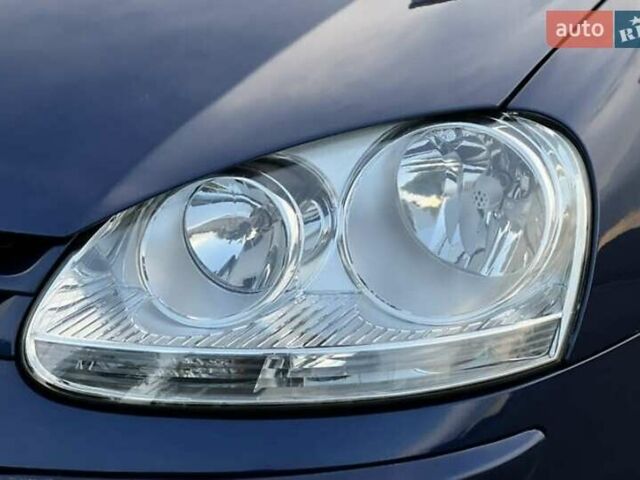 Синій Фольксваген Гольф, об'ємом двигуна 1.39 л та пробігом 233 тис. км за 7900 $, фото 7 на Automoto.ua