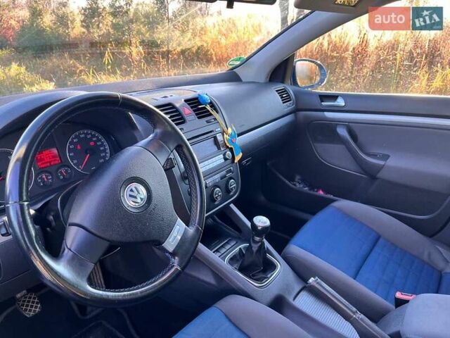 Синий Фольксваген Гольф, объемом двигателя 1.39 л и пробегом 186 тыс. км за 5700 $, фото 9 на Automoto.ua
