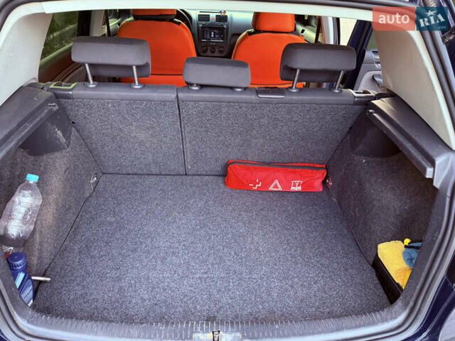 Синій Фольксваген Гольф, об'ємом двигуна 1.39 л та пробігом 310 тис. км за 5500 $, фото 11 на Automoto.ua