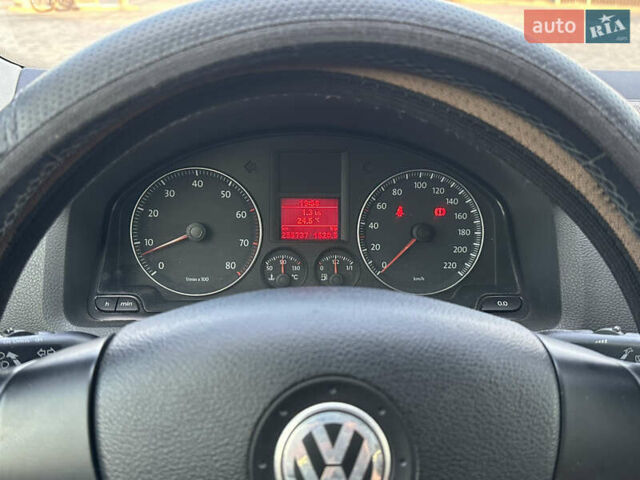 Синий Фольксваген Гольф, объемом двигателя 1.39 л и пробегом 256 тыс. км за 5900 $, фото 18 на Automoto.ua
