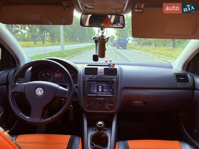 Синій Фольксваген Гольф, об'ємом двигуна 1.39 л та пробігом 310 тис. км за 5500 $, фото 8 на Automoto.ua