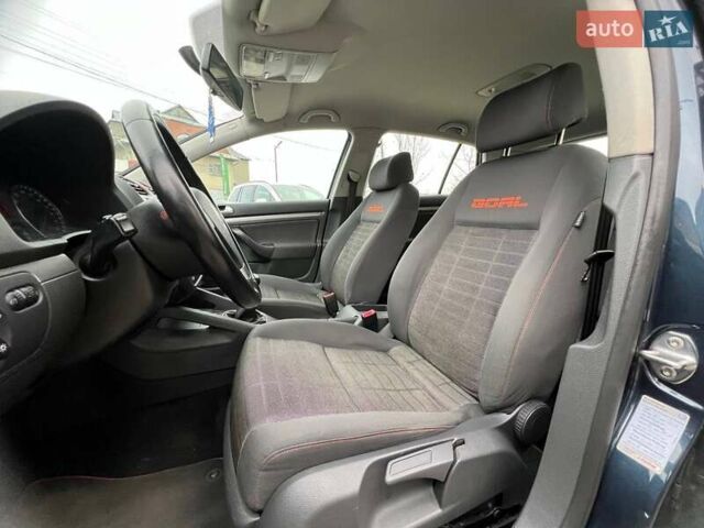 Синий Фольксваген Гольф, объемом двигателя 1.4 л и пробегом 250 тыс. км за 5999 $, фото 14 на Automoto.ua