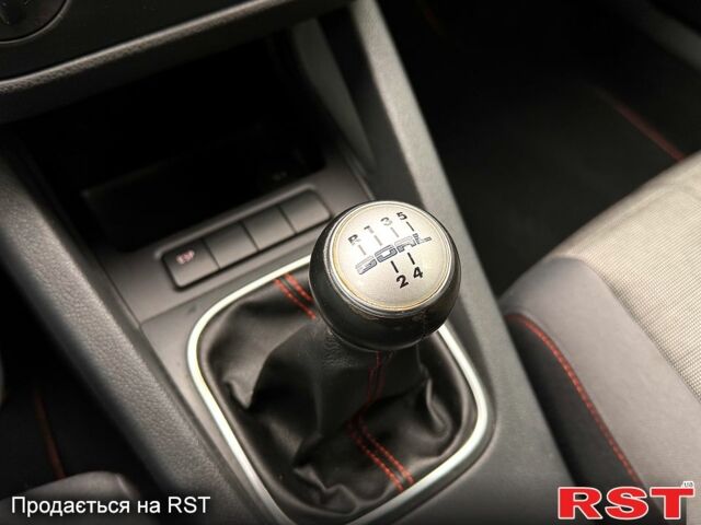 Синій Фольксваген Гольф, об'ємом двигуна 1.4 л та пробігом 237 тис. км за 6100 $, фото 8 на Automoto.ua