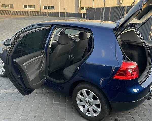 Синий Фольксваген Гольф, объемом двигателя 1.39 л и пробегом 256 тыс. км за 5900 $, фото 8 на Automoto.ua