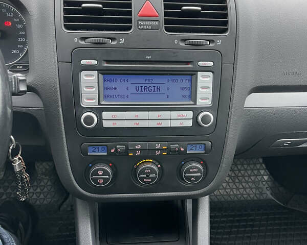 Синій Фольксваген Гольф, об'ємом двигуна 1.9 л та пробігом 348 тис. км за 5600 $, фото 11 на Automoto.ua