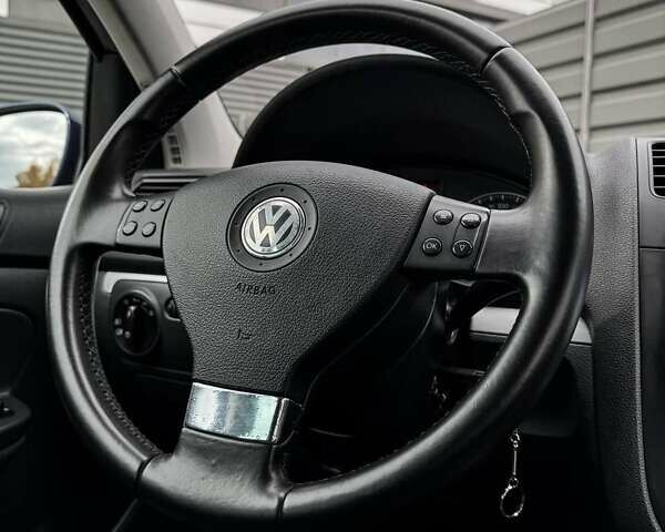 Синій Фольксваген Гольф, об'ємом двигуна 1.6 л та пробігом 200 тис. км за 6999 $, фото 42 на Automoto.ua