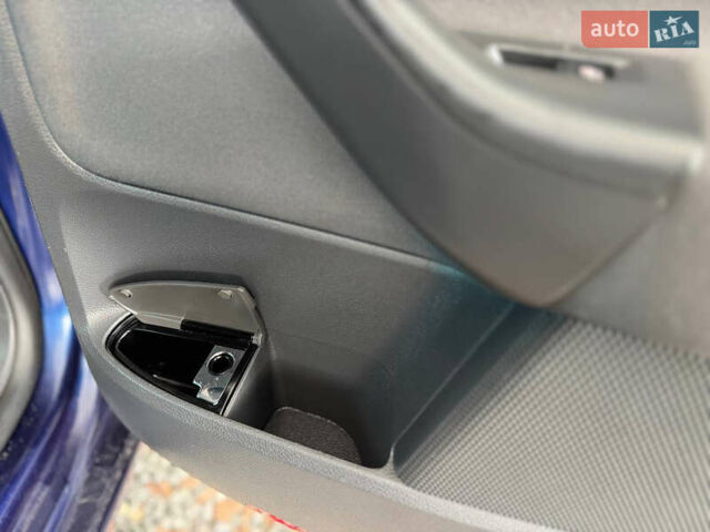 Синій Фольксваген Гольф, об'ємом двигуна 1.4 л та пробігом 175 тис. км за 6490 $, фото 82 на Automoto.ua