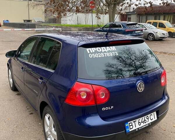 Синий Фольксваген Гольф, объемом двигателя 1.39 л и пробегом 255 тыс. км за 5700 $, фото 2 на Automoto.ua
