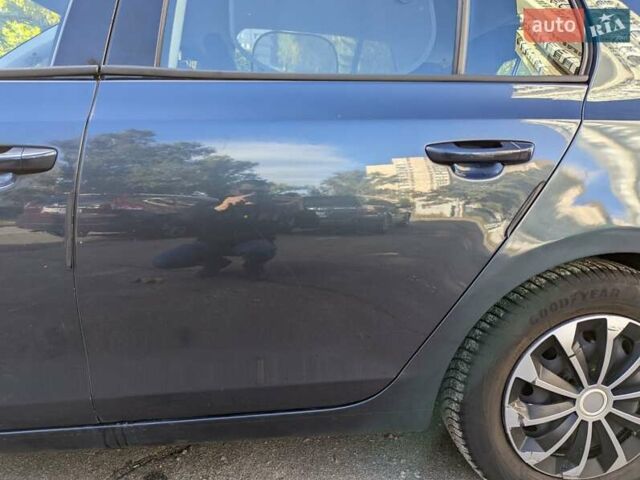 Фольксваген Гольф 2008 в Киеве на Automoto.ua Синий Фольксваген Гольф, объемом двигателя 1.4 л и пробегом 256 тыс. км за 6000 $, фото 13 на Automoto.ua