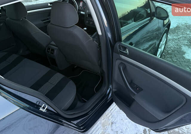 Синий Фольксваген Гольф, объемом двигателя 1.4 л и пробегом 251 тыс. км за 5899 $, фото 17 на Automoto.ua