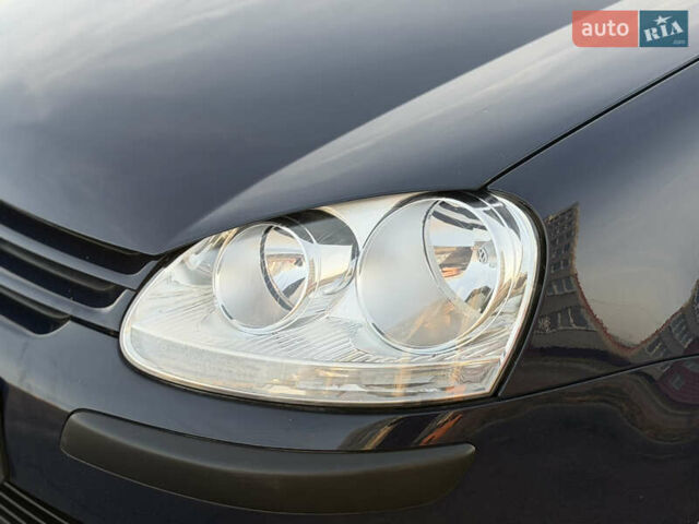 Синій Фольксваген Гольф, об'ємом двигуна 1.6 л та пробігом 215 тис. км за 8199 $, фото 22 на Automoto.ua