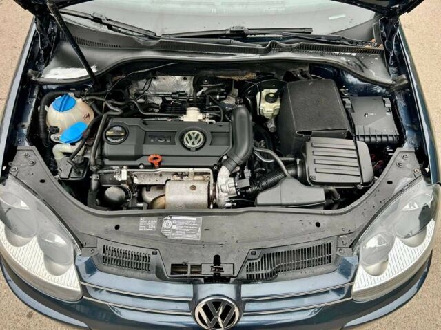 Синий Фольксваген Гольф, объемом двигателя 1.4 л и пробегом 257 тыс. км за 5969 $, фото 6 на Automoto.ua