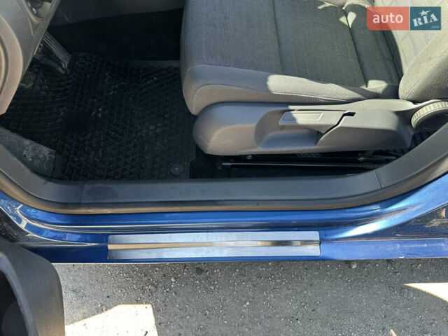 Синій Фольксваген Гольф, об'ємом двигуна 1.6 л та пробігом 231 тис. км за 5900 $, фото 12 на Automoto.ua