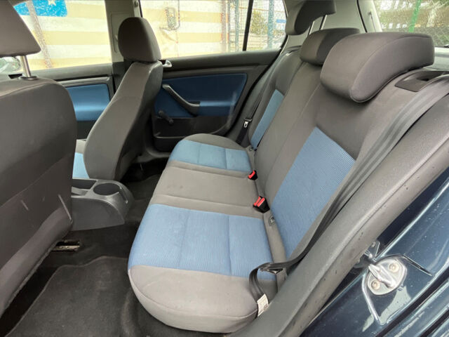 Синий Фольксваген Гольф, объемом двигателя 1.4 л и пробегом 230 тыс. км за 5600 $, фото 12 на Automoto.ua