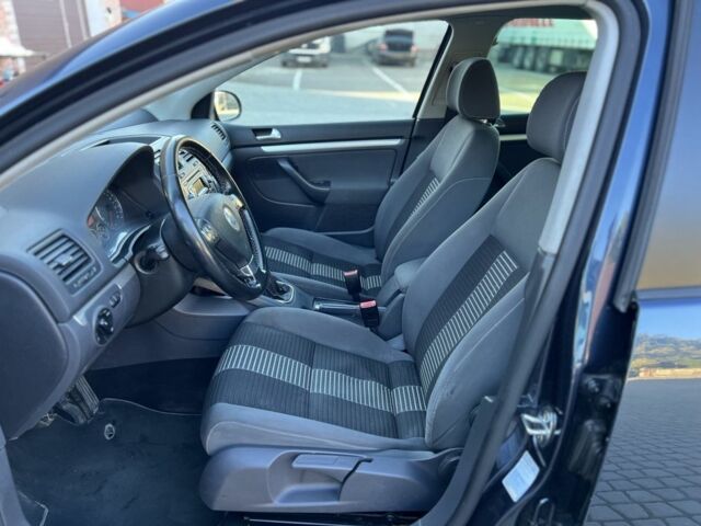 Синий Фольксваген Гольф, объемом двигателя 1.4 л и пробегом 200 тыс. км за 5499 $, фото 6 на Automoto.ua