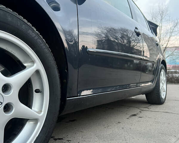 Синий Фольксваген Гольф, объемом двигателя 1.6 л и пробегом 241 тыс. км за 5850 $, фото 18 на Automoto.ua