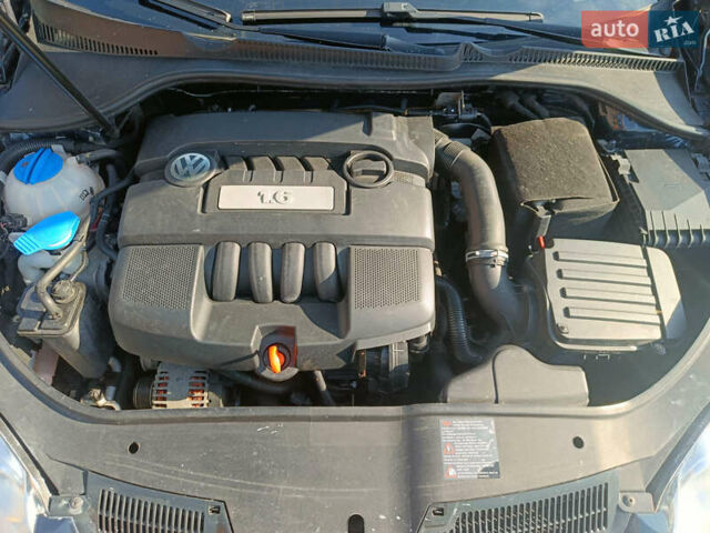 Фольксваген Гольф 2008 в Александрие на Automoto.ua Синий Фольксваген Гольф, объемом двигателя 0 л и пробегом 210 тыс. км за 6350 $, фото 10 на Automoto.ua