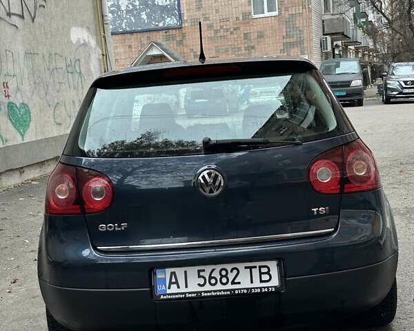 Синий Фольксваген Гольф, объемом двигателя 1.39 л и пробегом 230 тыс. км за 5500 $, фото 5 на Automoto.ua