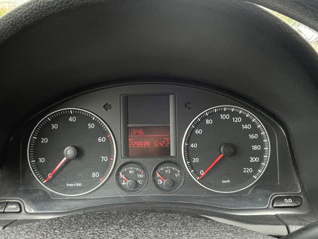 Синий Фольксваген Гольф, объемом двигателя 1.4 л и пробегом 230 тыс. км за 5600 $, фото 10 на Automoto.ua