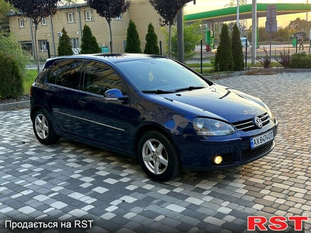 Синій Фольксваген Гольф, об'ємом двигуна 1.6 л та пробігом 217 тис. км за 5400 $, фото 1 на Automoto.ua